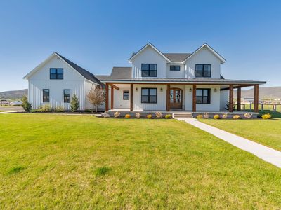 1820 W Farmhouse Flats Rd