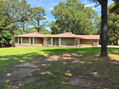 2700 Spring Valley Dr
