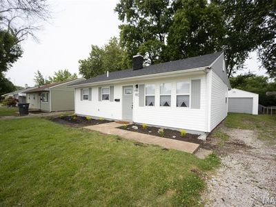 913 Royal Heights Rd