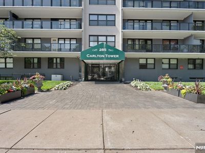 285 Aycrigg Ave APT 15C