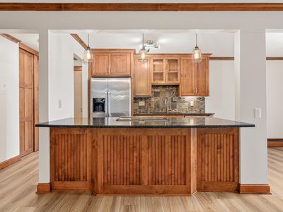 4424 Cedar Lake Rd S APT 4