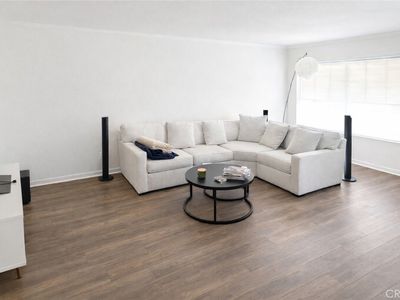 Property at 300 E Chestnut Ave, Santa Ana, CA