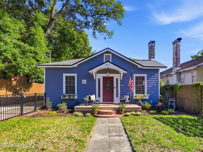 4612 COLLEGE Street