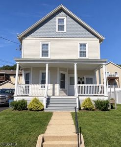141 Lincoln Ave
