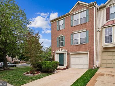 7496 Gadsby Sq
