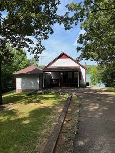 19 Candlewood Dr