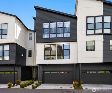 21907 25th St SE Unit C