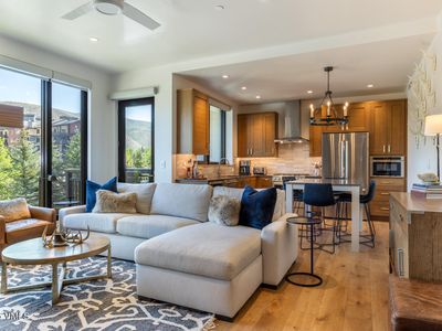 1 Waterfront Way #301