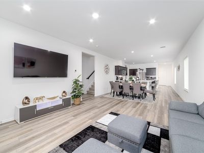 2034 Legacy Hills Dr