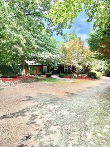 8123 Red Oak Dr