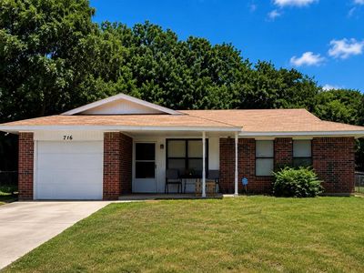 716 Briarwood Dr