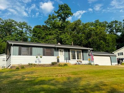 891 Chapel Dr