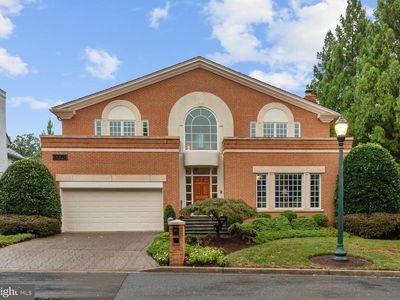 10041 Chartwell Manor Ct