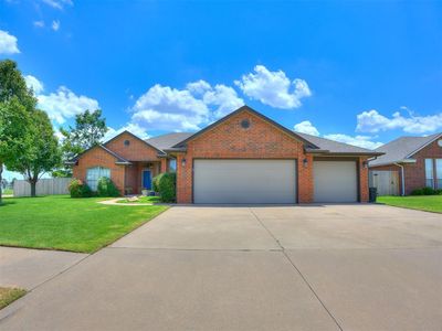 8200 NW 71st St