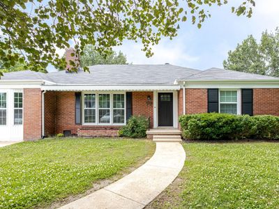 238 Elm Ave
