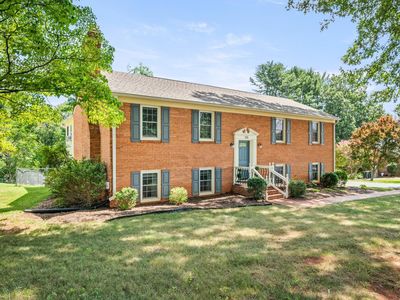 115 Stonehouse Dr