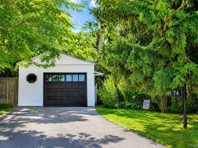 1 Glen Cove Drive