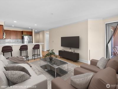 1417 Queen Anne Avenue N #313