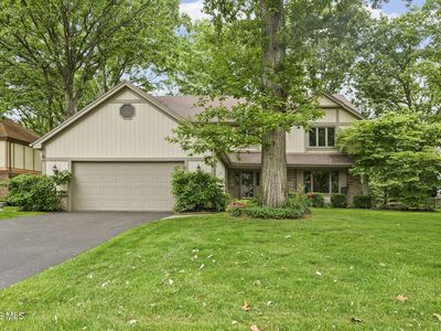 2736 Joelle Dr