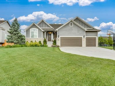 2406 N Silverdale St