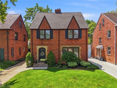 3854 Meadowbrook Blvd