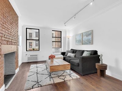 237 E 24th St APT 3E