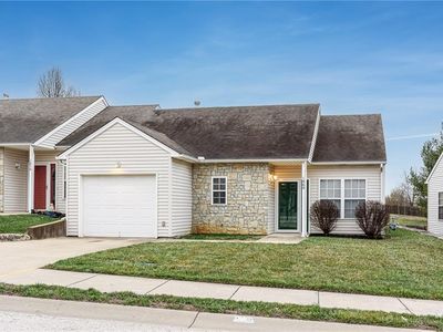 Property at 1860 Fall Creek Dr, Tonganoxie, KS