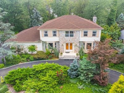 9 Puddingstone Way