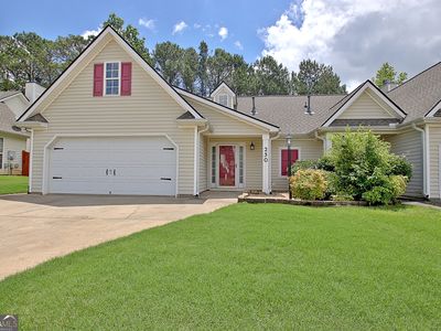 230 Courtyard Dr