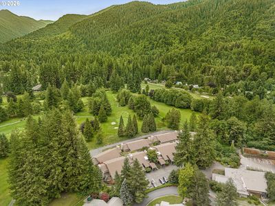 Property at 68652 E Bowmans Cir, Welches, OR