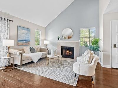 1892 Huxley Ct