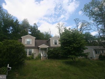 257 Wisteria Ave