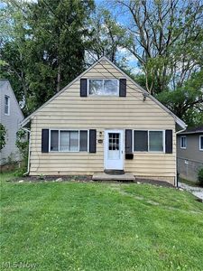 469 Kathleen St