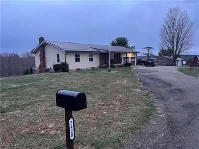 3428 E Hooppole Ridge Rd NE