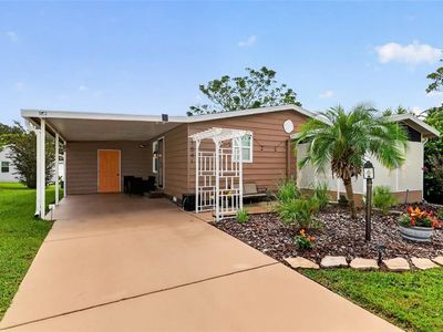 1541 DORAL CIRCLE