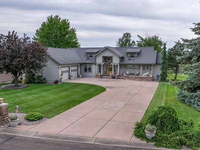 207 Eagle Dr