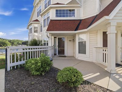 2141 Landings LANE