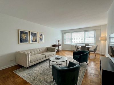 150 E 61st St APT 7K