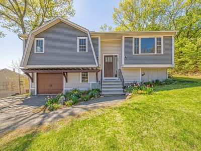 39 Blueberry Hill Rd