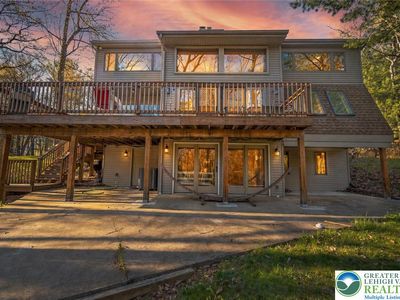 560 Forest Dr