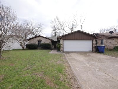 2702 Shawn Dr
