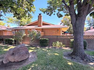 5016 Bremner Way Unit 1