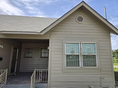 2236 N Interstate 35