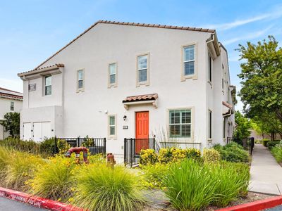 5301 E Commerce Way Unit 68101
