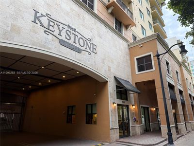 3530 SW 22nd St APT 706