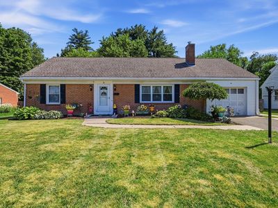 52 Elbert Rd