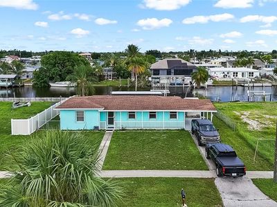 21748 Edgewater Dr
