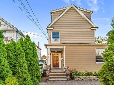 27-28 Humphreys St #1