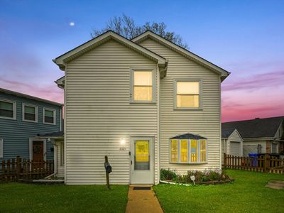 8325 W Forest Preserve Ave