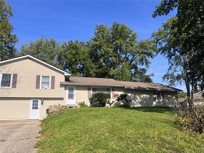 Property at 8530 Hilltop Rd, De Soto, KS